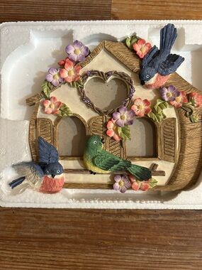 Decorative Birdhouse Picture Frame with Colorful Birds and Flowers